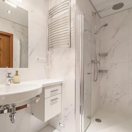 Carlsbad Luxury * Κάρλοβι Βάρι