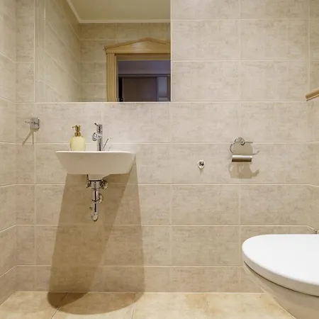 Carlsbad Luxury Διαμέρισμα Κάρλοβι Βάρι